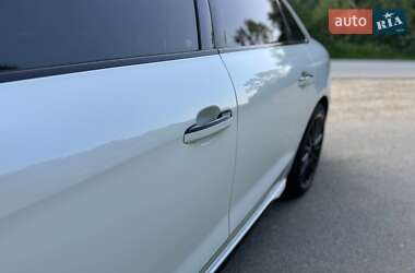 Седан Audi A4 2020 в 