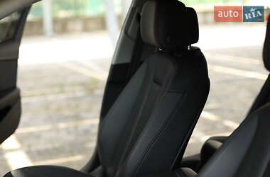Седан Audi A4 2016 в 