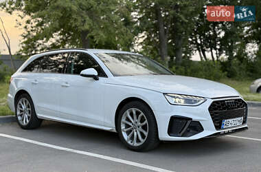 Универсал Audi A4 2019 в 