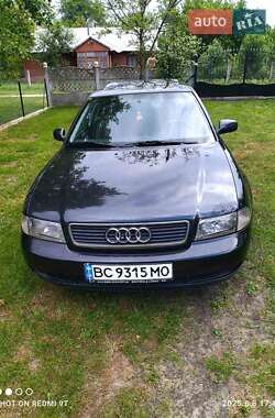 Седан Audi A4 1997 в 