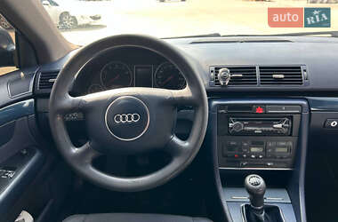 Седан Audi A4 2002 в 