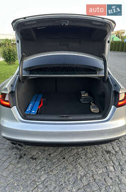 Седан Audi A4 2014 в Львове