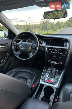 Седан Audi A4 2014 в Львове