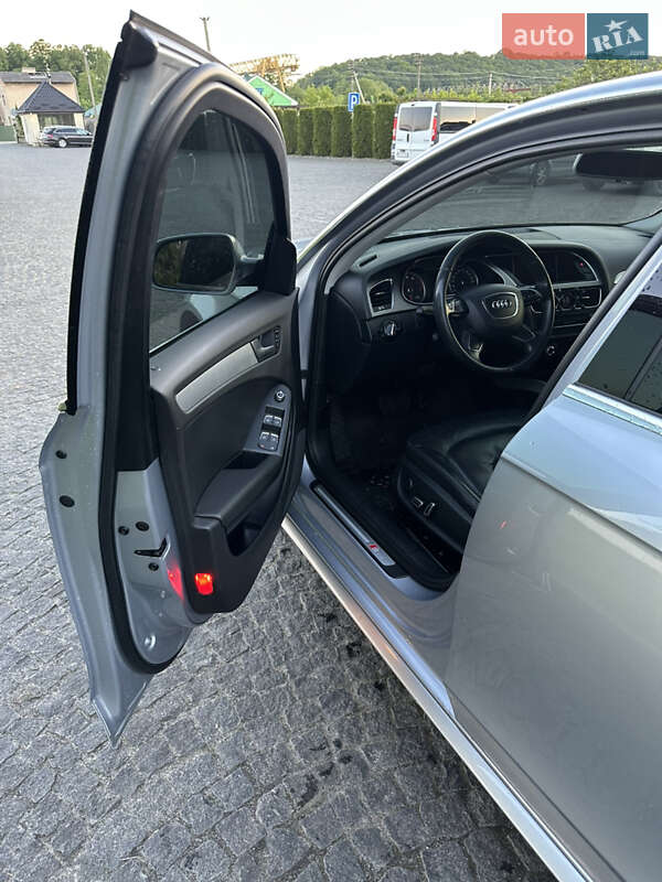 Седан Audi A4 2014 в Львові