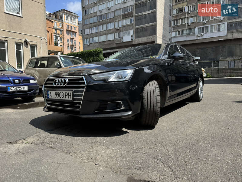 Универсал Audi A4 2016 в Киеве