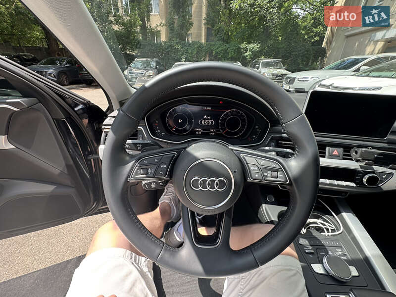 Универсал Audi A4 2016 в Киеве