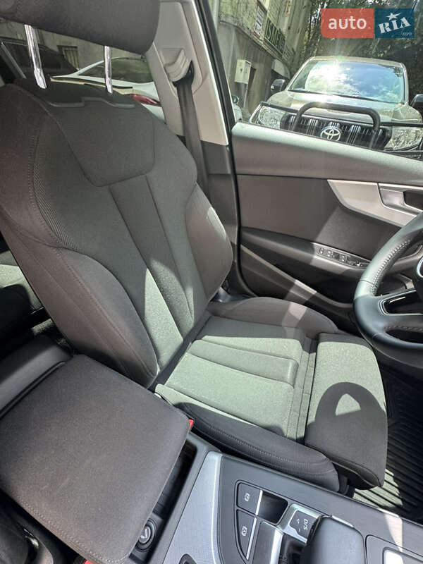 Универсал Audi A4 2016 в Киеве