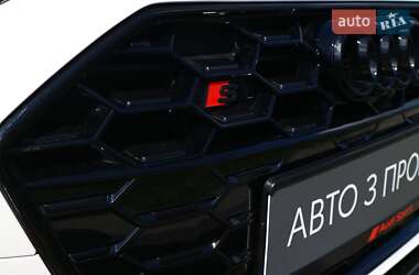 Седан Audi A4 2023 в 