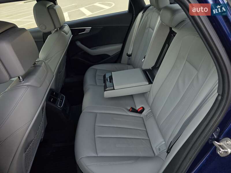 Седан Audi A4 2016 в Тернополе