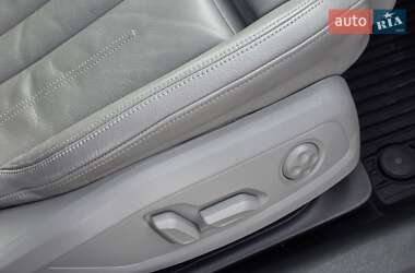 Седан Audi A4 2016 в 