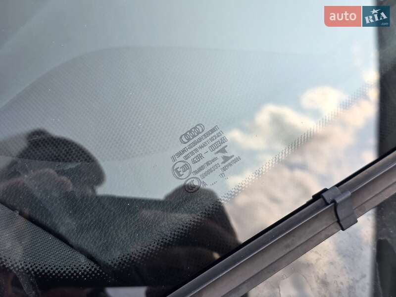Седан Audi A4 2016 в Тернополе