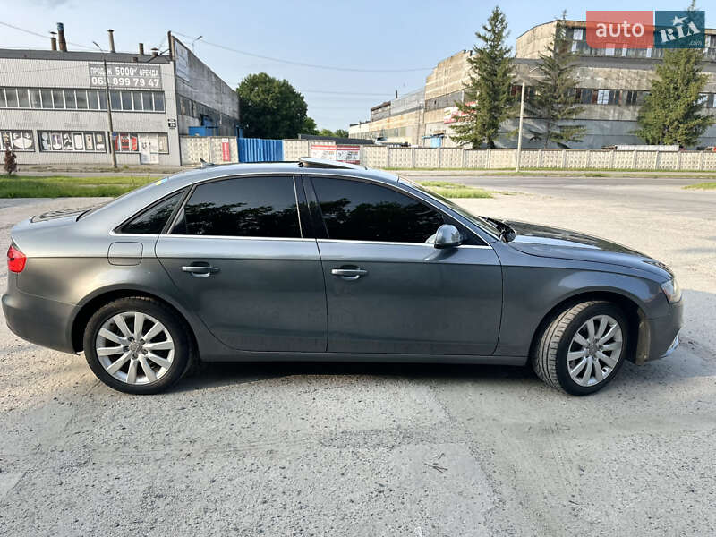 Седан Audi A4 2012 в Хмельницком