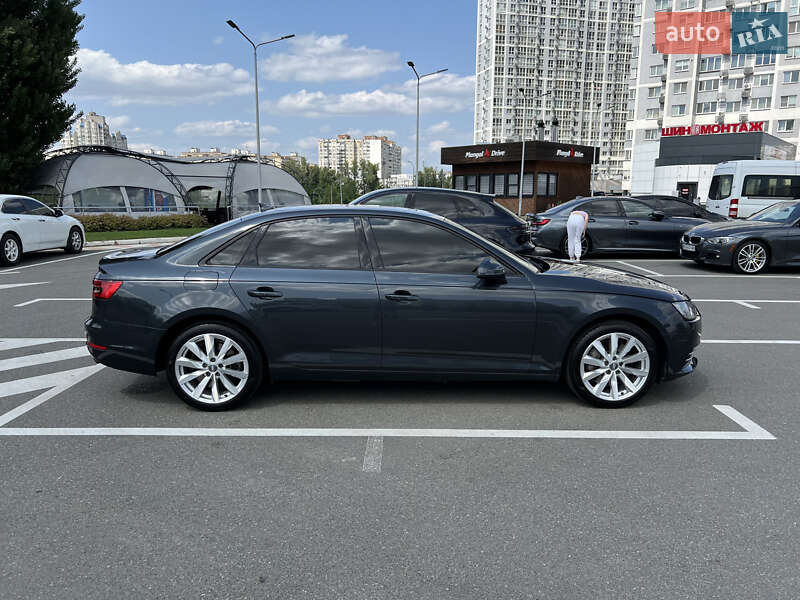 Седан Audi A4 2016 в Києві