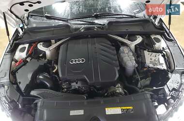 Седан Audi A4 2023 в 