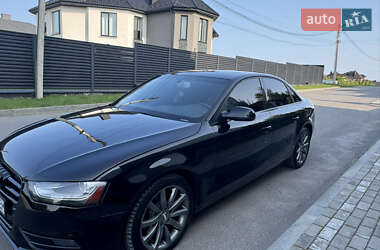 Седан Audi A4 2012 в 