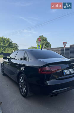 Седан Audi A4 2012 в 