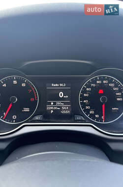 Седан Audi A4 2012 в 