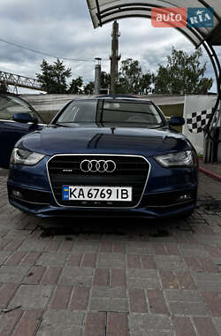 Седан Audi A4 2014 в 