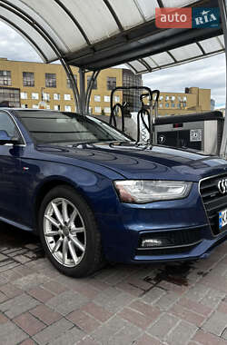 Седан Audi A4 2014 в 