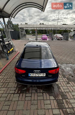 Седан Audi A4 2014 в 