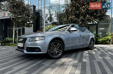 Седан Audi A4 2011 в 