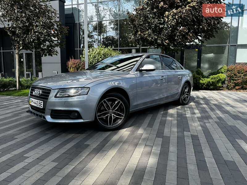 Седан Audi A4 2011 в Киеве
