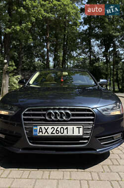 Седан Audi A4 2012 в 