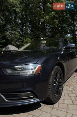 Седан Audi A4 2012 в 