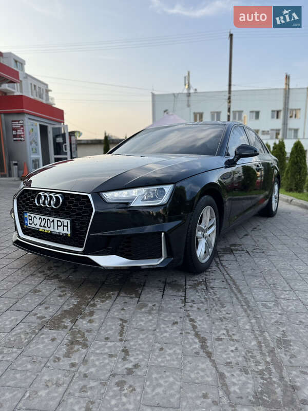Седан Audi A4 2016 в Львове