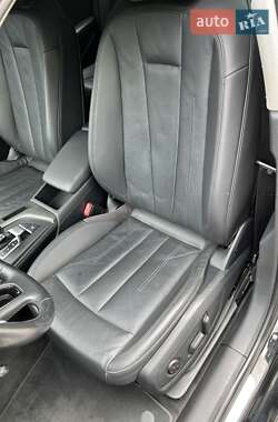 Седан Audi A4 2017 в 