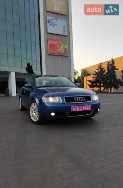 Седан Audi A4 2004 в 