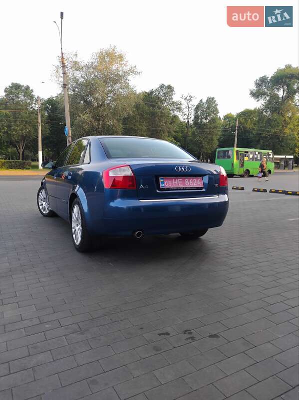 Седан Audi A4 2004 в Каменском