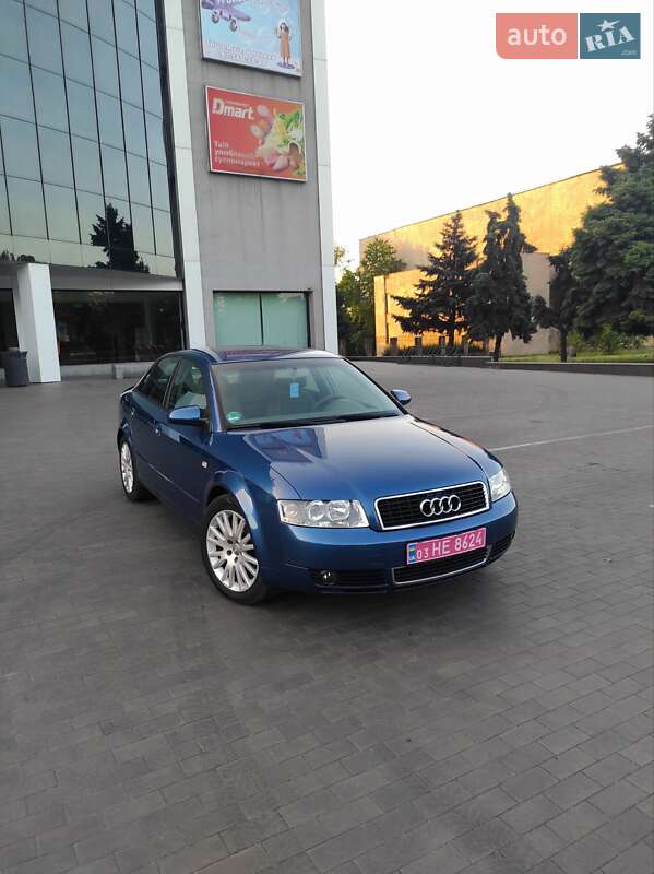 Седан Audi A4 2004 в Каменском