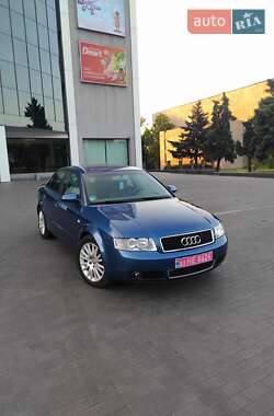 Седан Audi A4 2004 в 