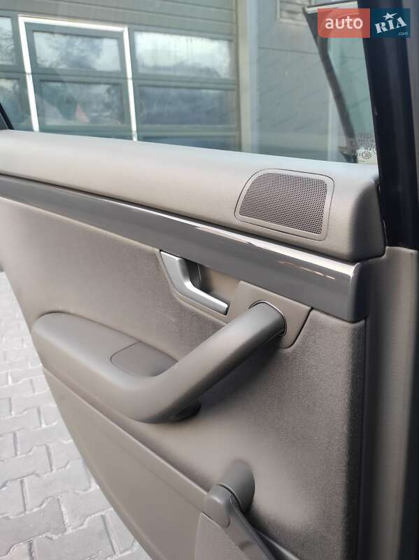 Седан Audi A4 2004 в Каменском
