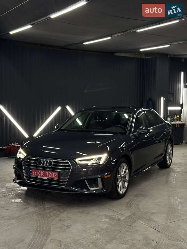 Седан Audi A4 2019 в Киеве