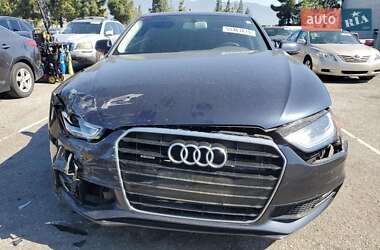 Седан Audi A4 2015 в 