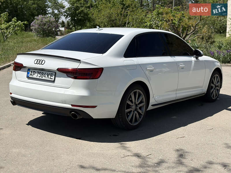 Седан Audi A4 2016 в Вольнянске