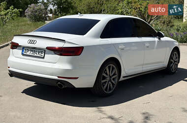 Седан Audi A4 2016 в 