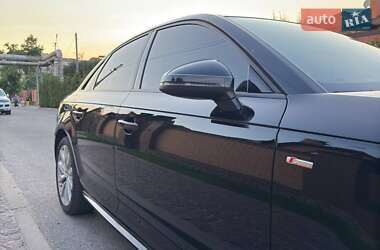 Седан Audi A4 2017 в 