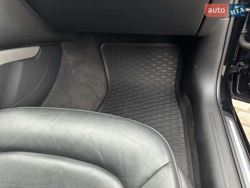 Универсал Audi A4 2010 в Самборе