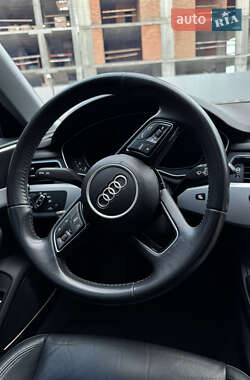 Седан Audi A4 2017 в 