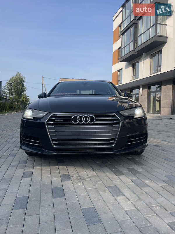 Седан Audi A4 2017 в 