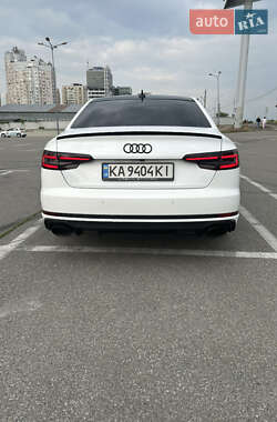 Седан Audi A4 2018 в 