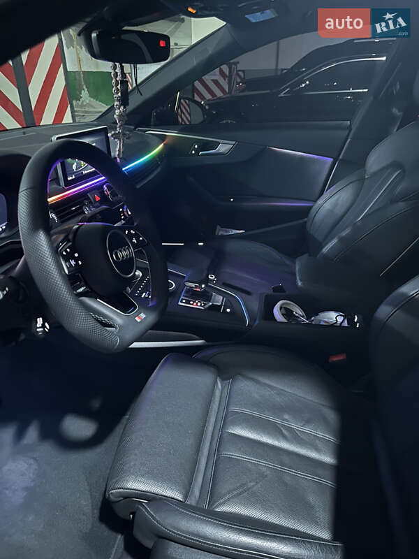 Седан Audi A4 2018 в Киеве