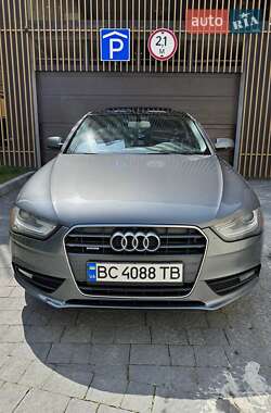 Седан Audi A4 2012 в Львові