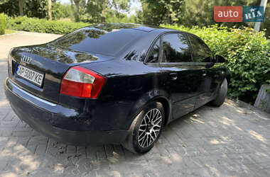 Седан Audi A4 2001 в 