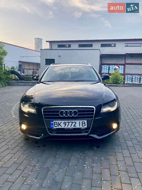 Универсал Audi A4 2009 в Ровно