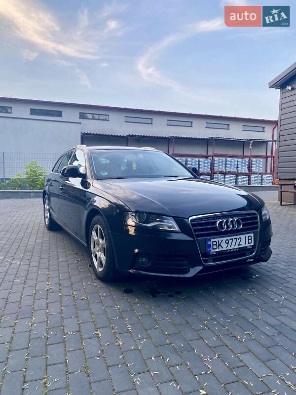 Универсал Audi A4 2009 в Ровно