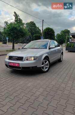 Седан Audi A4 2002 в 